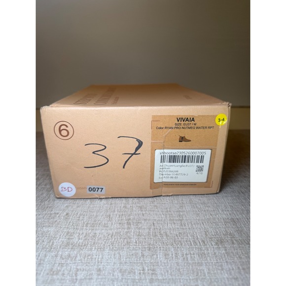 VAVAIA Square-Toe Water-Repellent Ankle Boots (Ryan Pro) Size 37 / US 6.5 - Picture 9 of 10